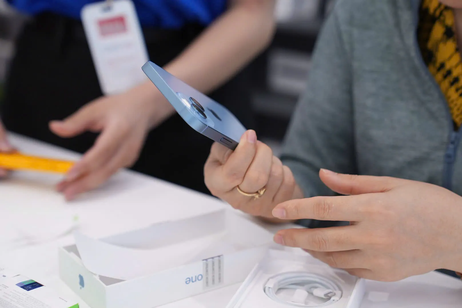 ShopDunk - đại lý uỷ quyền chính thức của Apple tại Việt Nam